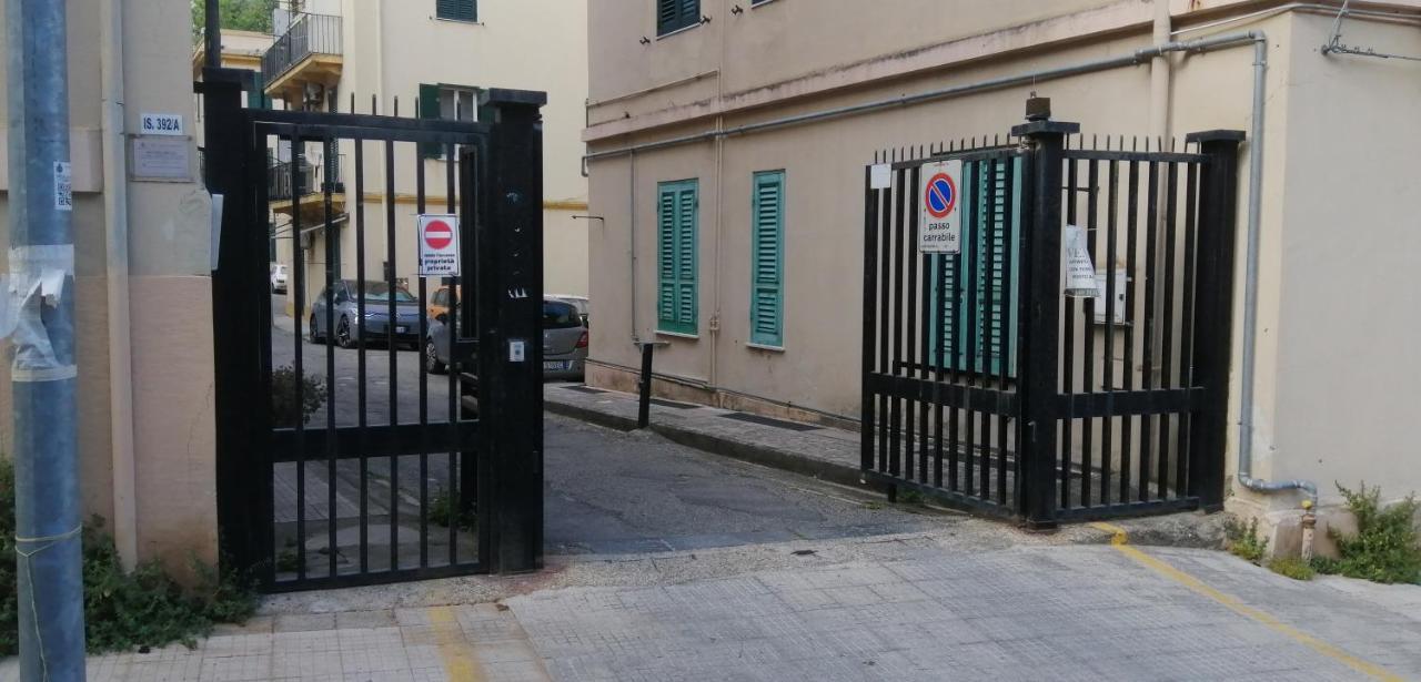 Casa Vacanza San Crispino, Boccetta. Мессина Экстерьер фото